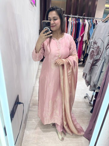 Mahi Banarasi suit
