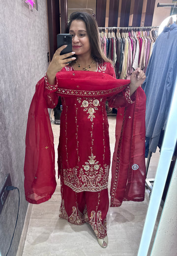 Riwayat sharara suit