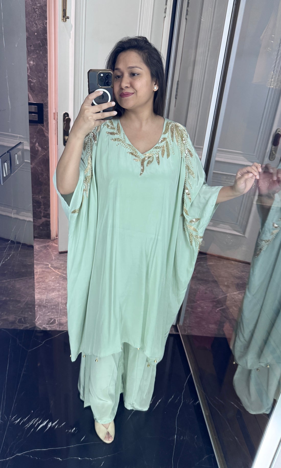 Nikhat kaftan