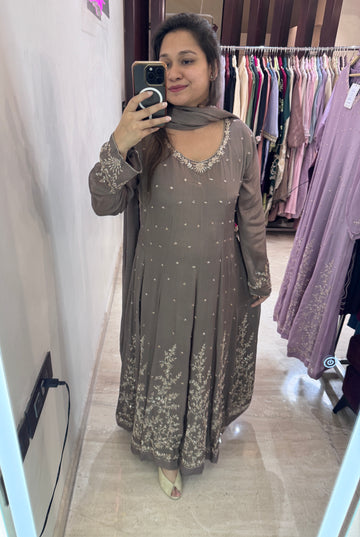 Izel anarkali