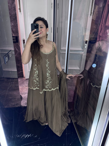 Kaamna sharara suit