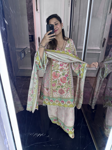 Rumi suit