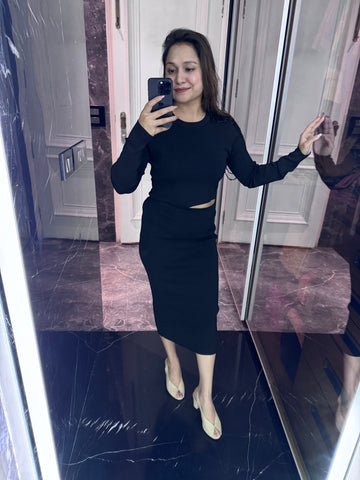 Knitted shoulder embellished dress