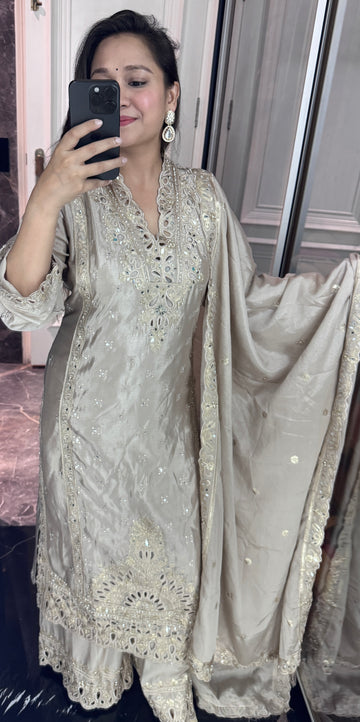 Chinon pakistani suit - Champagne