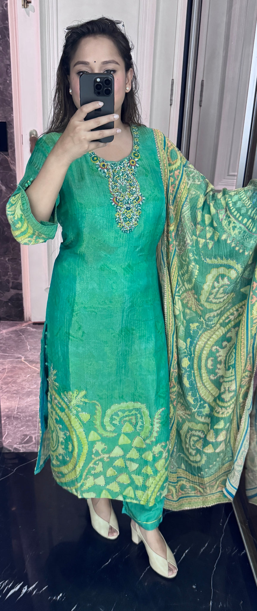 Crush tissue green suit