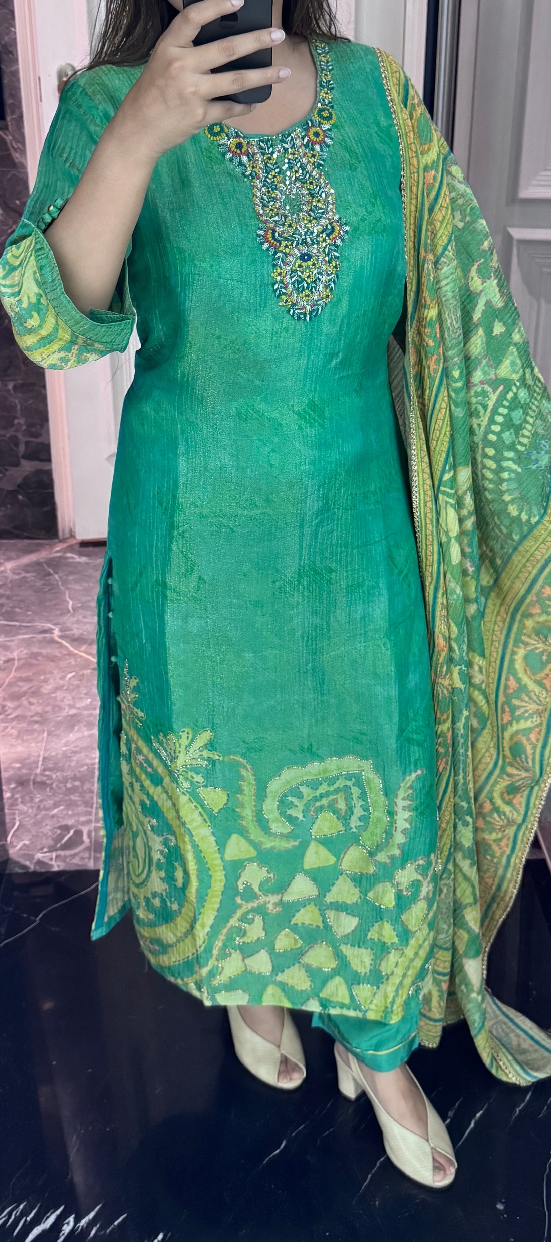 Crush tissue green suit