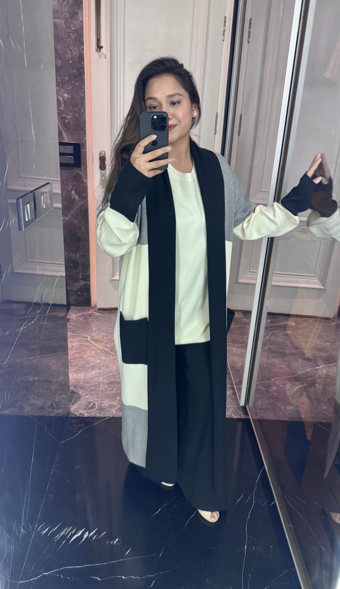 Knitted long cape set